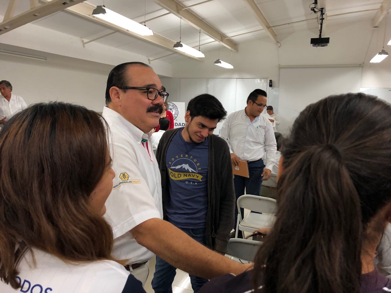 Ramírez Marín se compromete a apoyar desde el Senado 