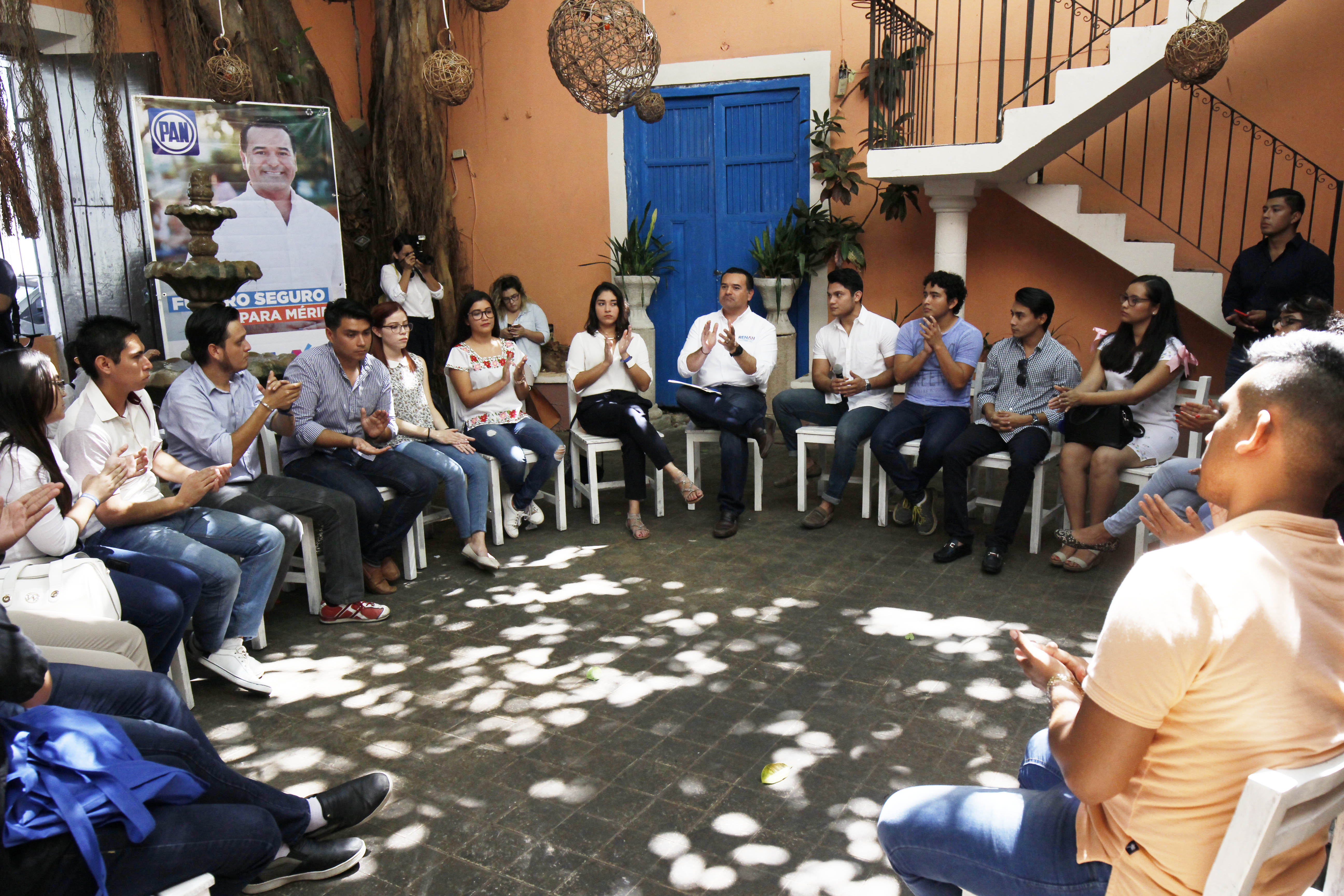 La salud de los meridanos, prioridad para Renán Barrera.