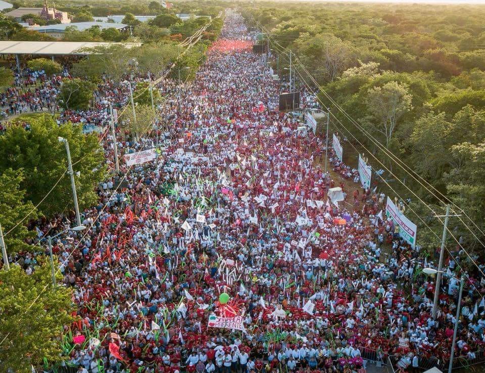 Más de 120 mil personas acompañan a Mauricio Sahuí Rivero en pletórico cierre de campaña