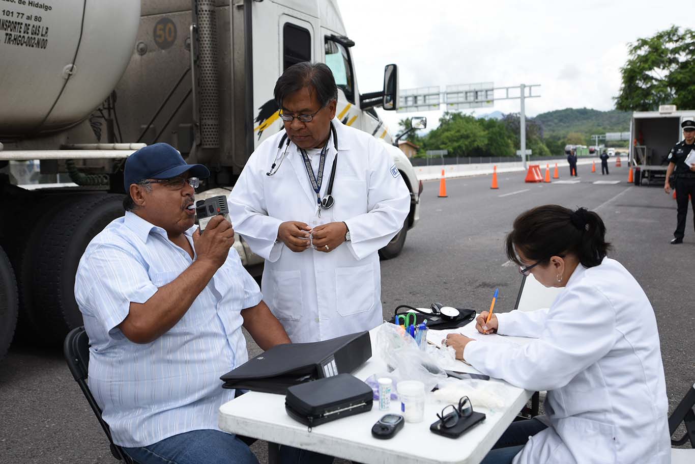 SE REALIZAN EXÁMENES MÉDICOS A CONDUCTORES DE AUTOTRANSPORTE Y PILOTOS