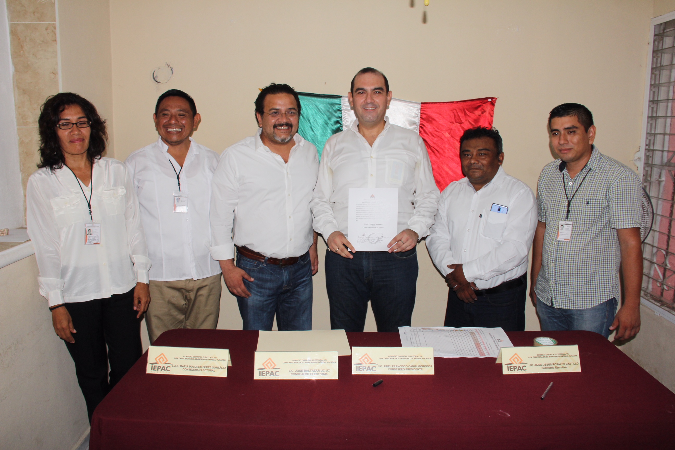 FELIPE CERVERA RECIBE CONSTANCIA COMO DIPUTADO ELECTO DEL DISTRITO LOCAL SIETE.