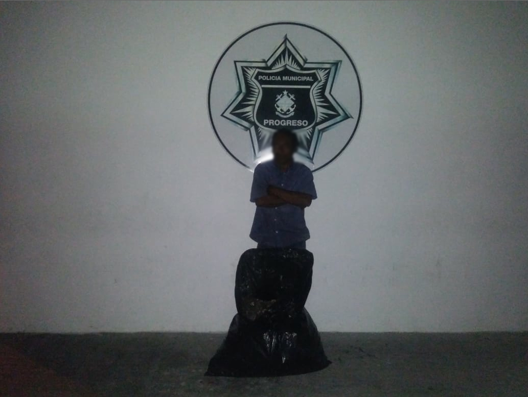 La Policía Municipal de Progreso arrestó al primer vecino sorprendido tirando basura