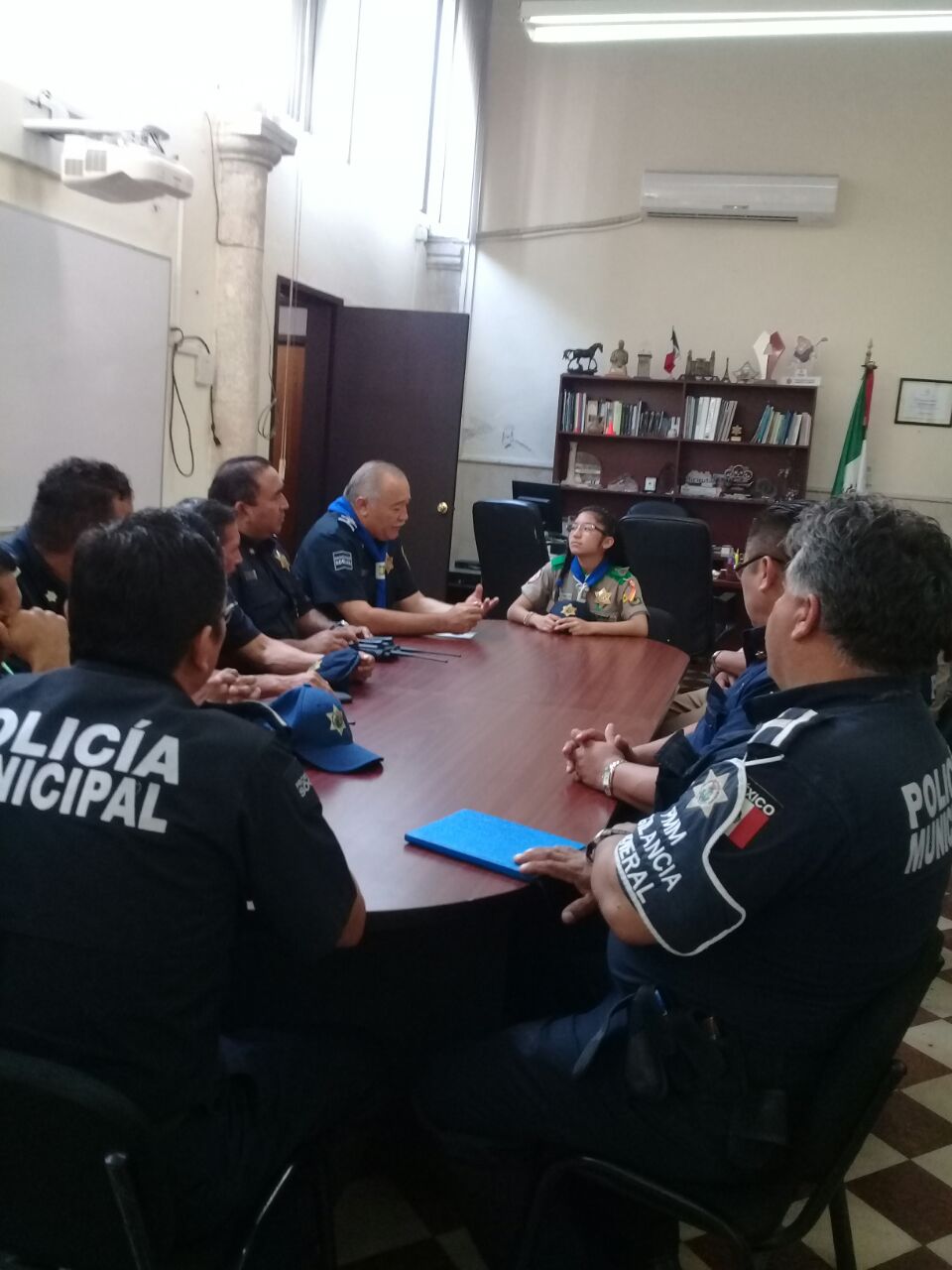 NOMBRAN A COMISARIA DE LA POLICÍA MUNICIPAL DE MÉRIDA POR UN DÍA