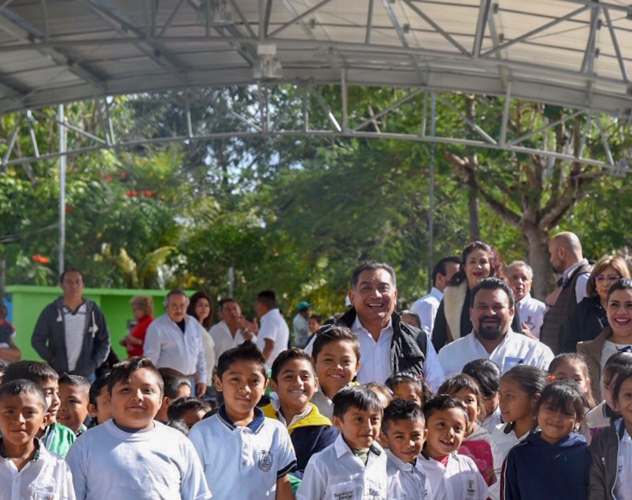 Una escuela al CIEN para 80 años más